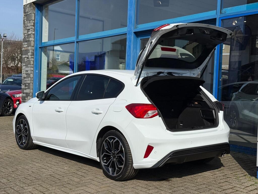 Used Ford Focus 2020 for sale - 77947024: Photo 10