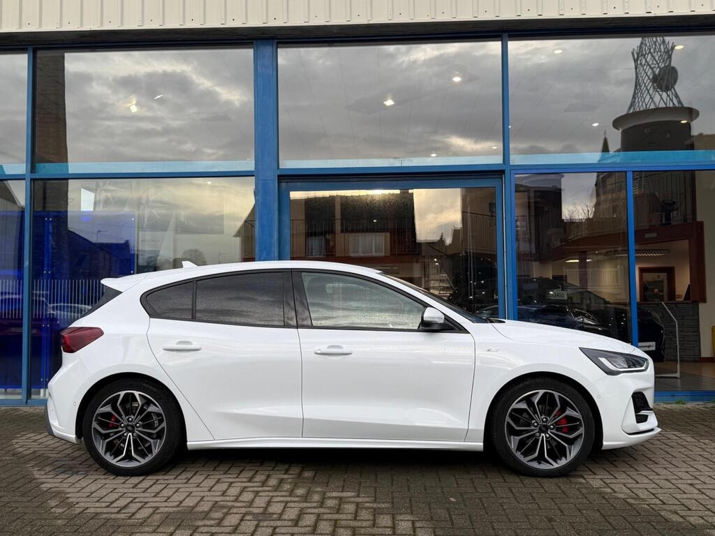 Used Ford Focus 2023 for sale - 76984261: Photo 13