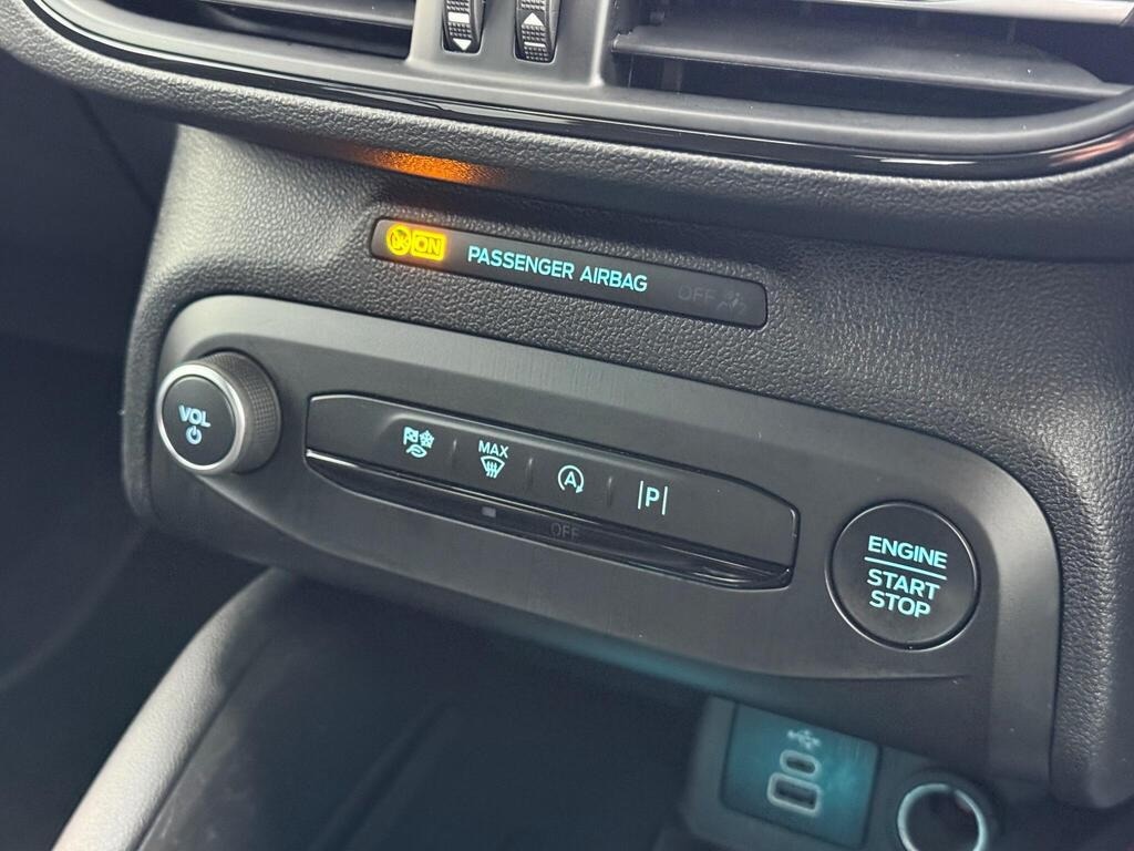 Used Ford Focus 2023 for sale - 76984261: Photo 16