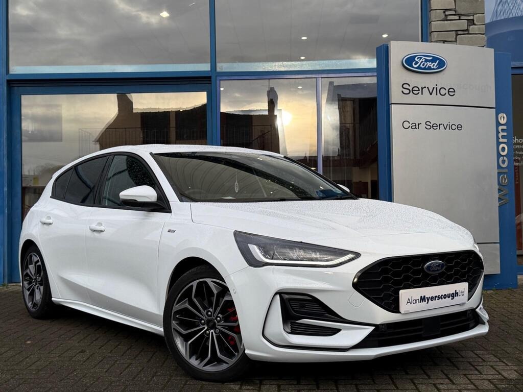 Used Ford Focus 2023 for sale - 76984261: Photo 2