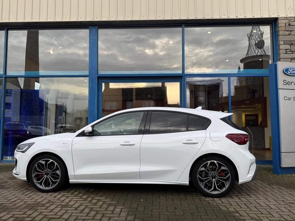 Used Ford Focus 2023 for sale - 76984261: Photo 9