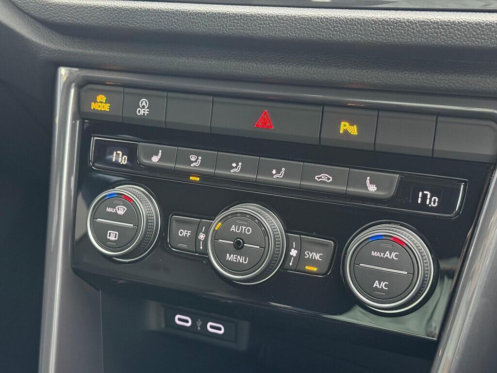 Used Volkswagen T-Roc 2020 for sale - 75994275: Photo 21