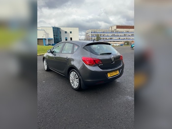 Used Vauxhall Astra 2011 for sale - 77446255: Photo