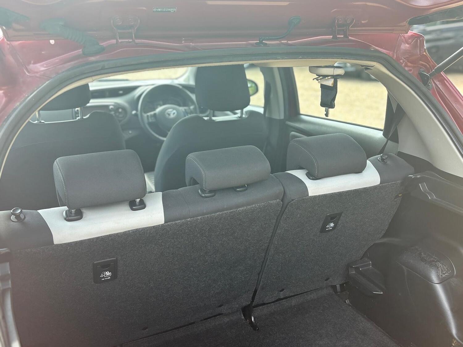 Used Toyota Yaris 2018 for sale - 76313919: Photo 18