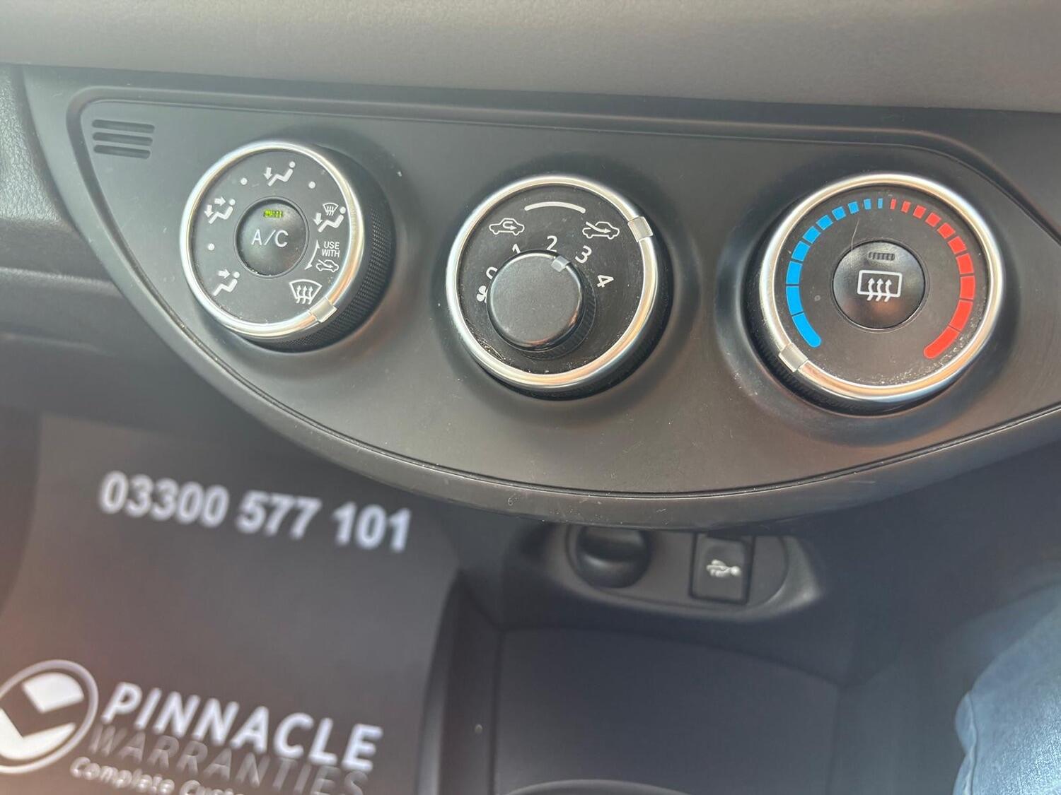 Used Toyota Yaris 2018 for sale - 76313919: Photo 26