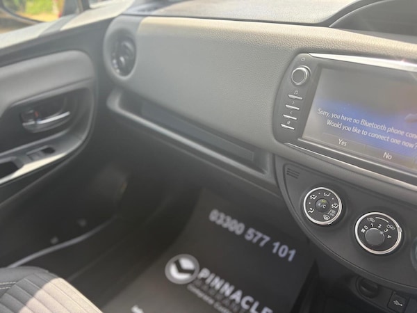 Used Toyota Yaris 2018 for sale - 76313919: Photo 30