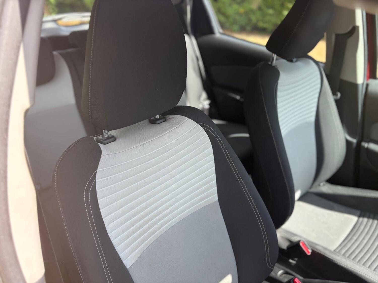 Used Toyota Yaris 2018 for sale - 76313919: Photo 31