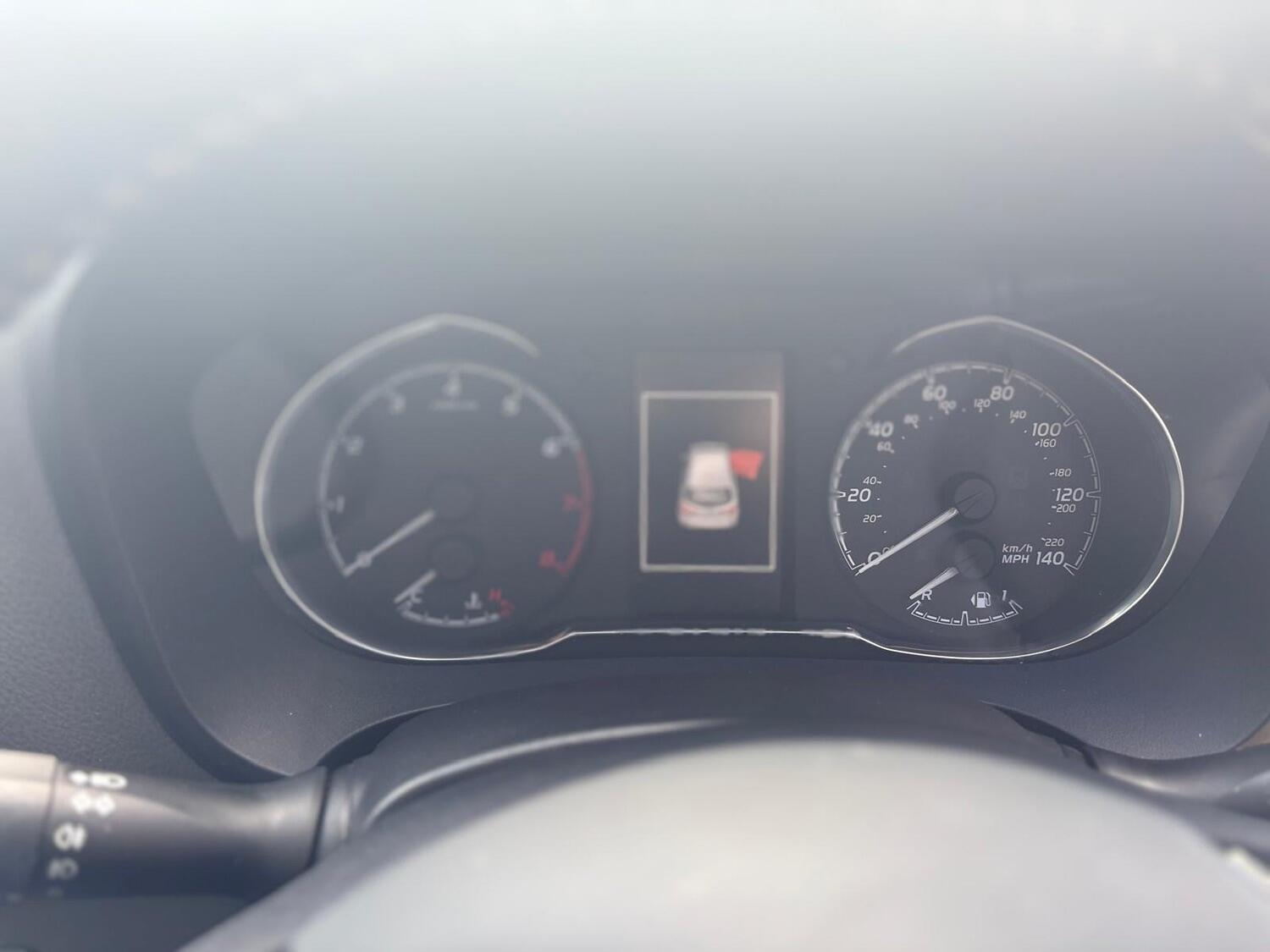 Used Toyota Yaris 2018 for sale - 76313919: Photo 35