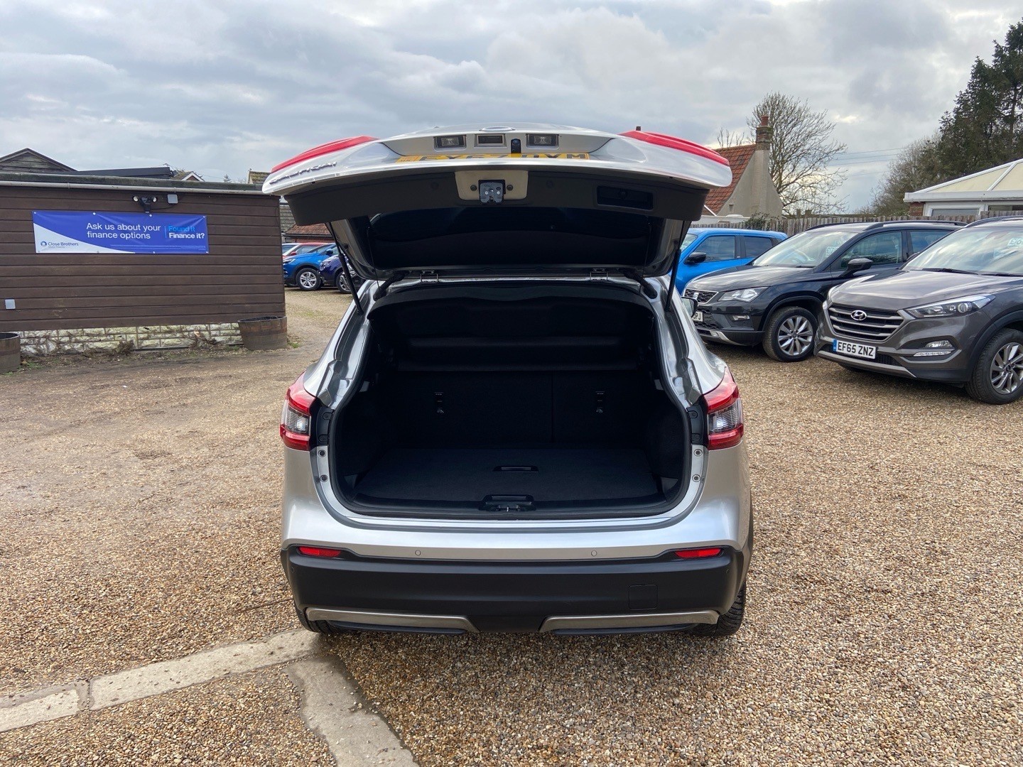 Used Nissan Qashqai 2017 for sale - 78031604: Photo 32