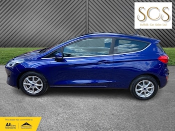 Used Ford Fiesta 2017 for sale - 79395203: Photo