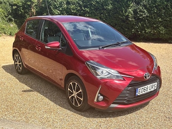 Used Toyota Yaris 2018 for sale - 77084279: Photo