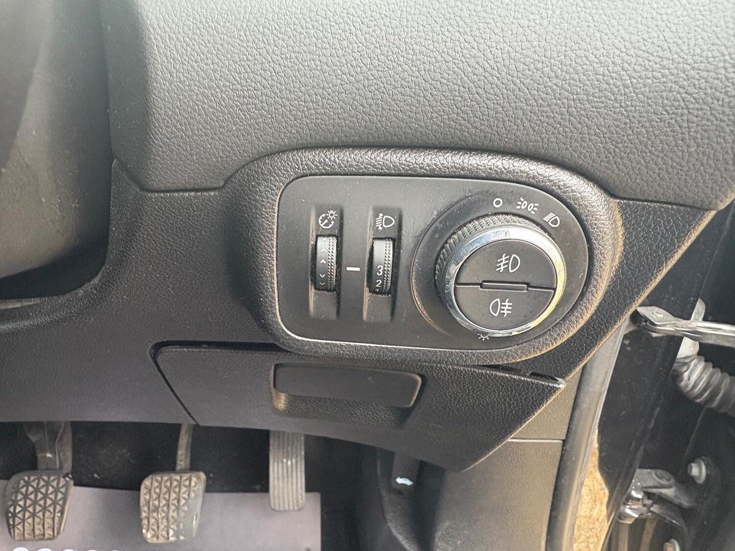 Used Vauxhall Zafira 2014 for sale - 76461542: Photo 33