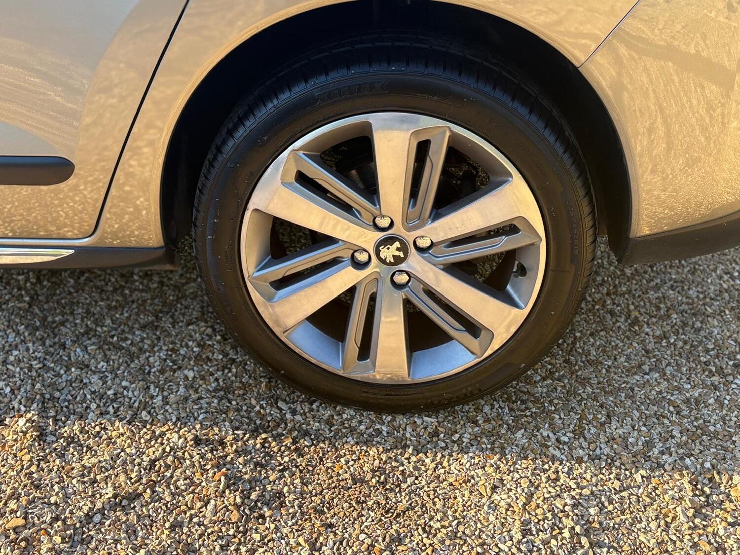 Used Peugeot 3008 2016 for sale - 76186700: Photo 10