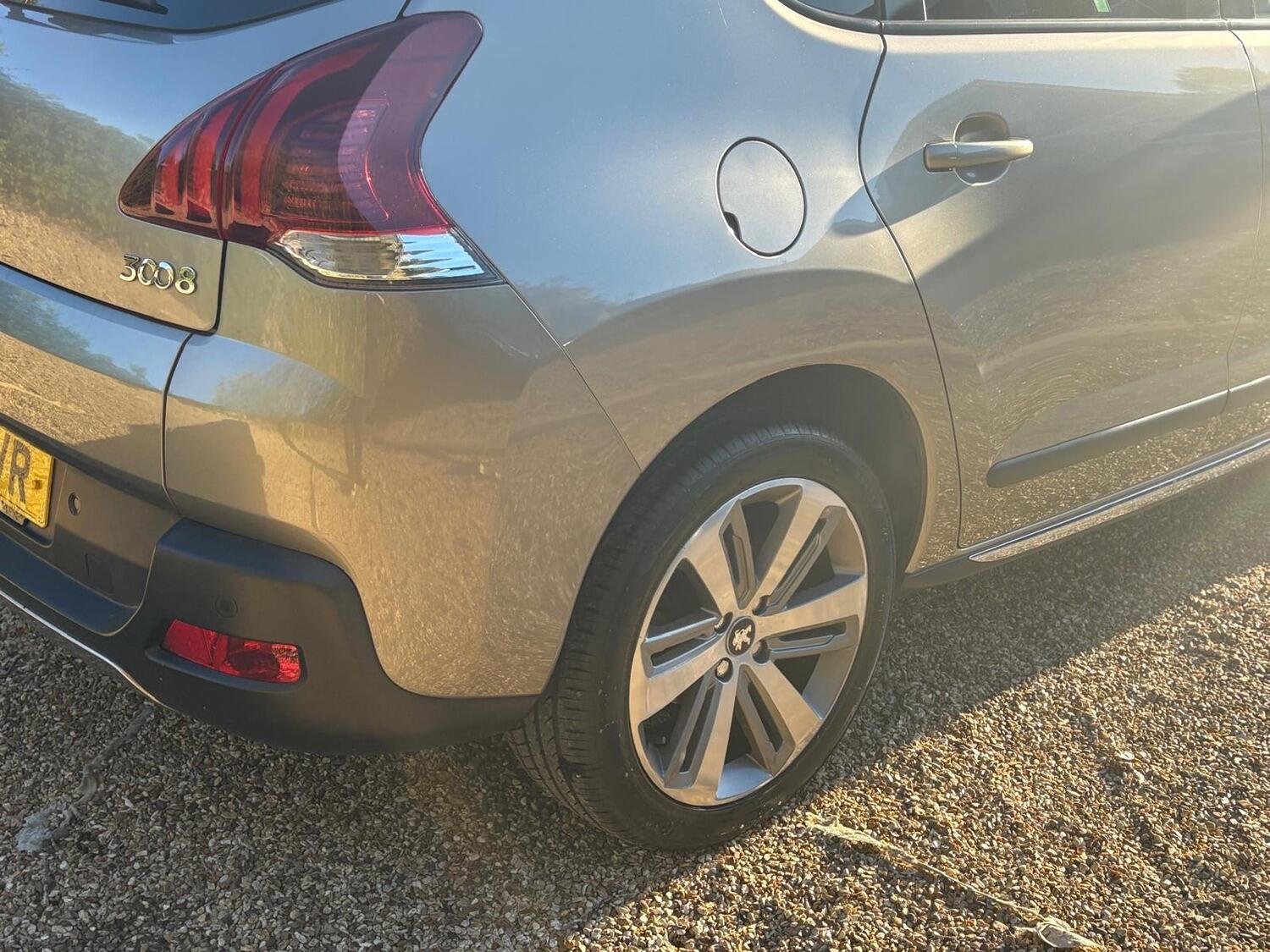 Used Peugeot 3008 2016 for sale - 76186700: Photo 17