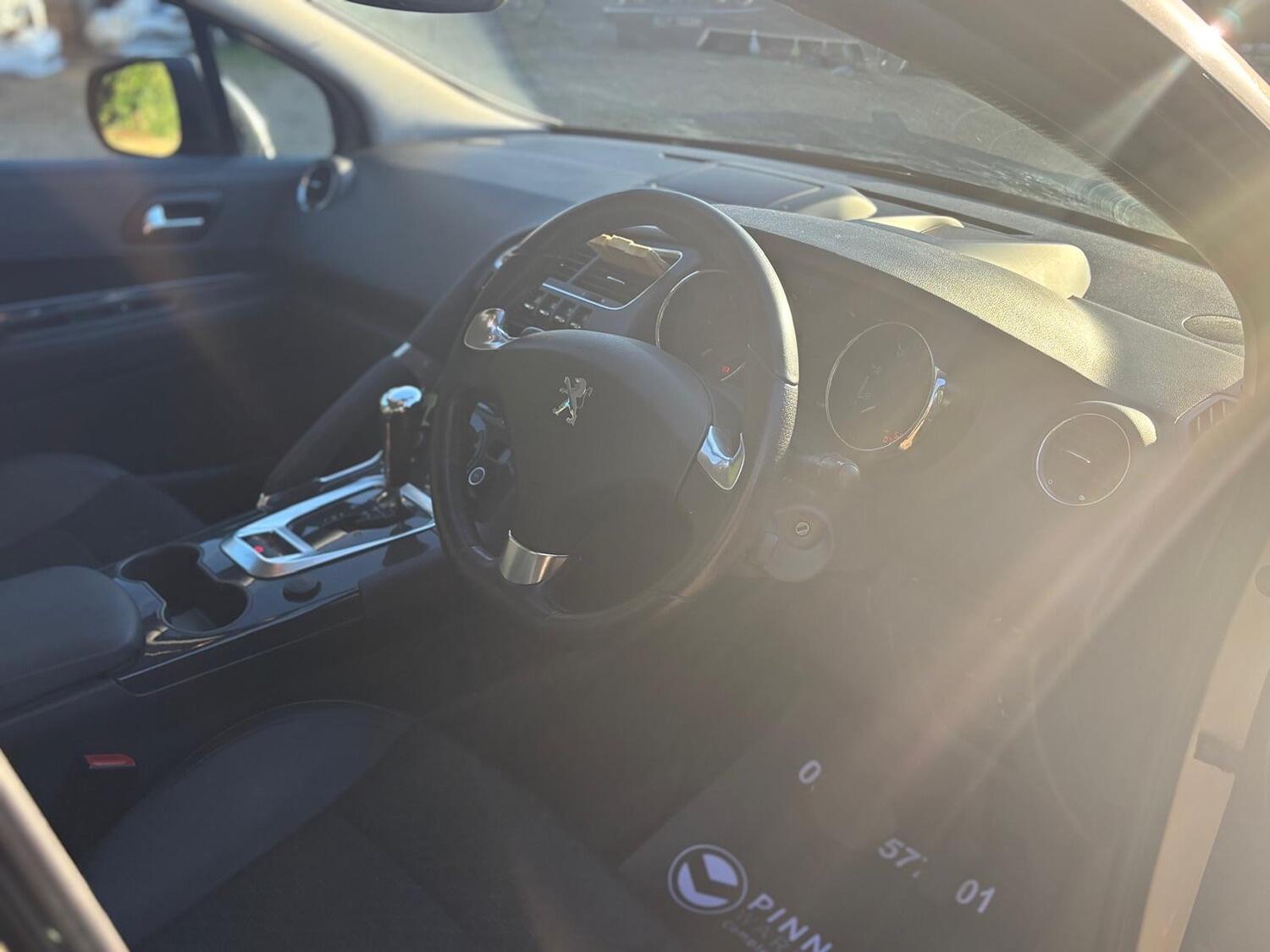 Used Peugeot 3008 2016 for sale - 76186700: Photo 26