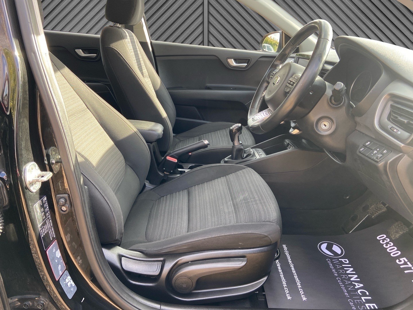 Used Kia Stonic 2018 for sale - 78098239: Photo 11