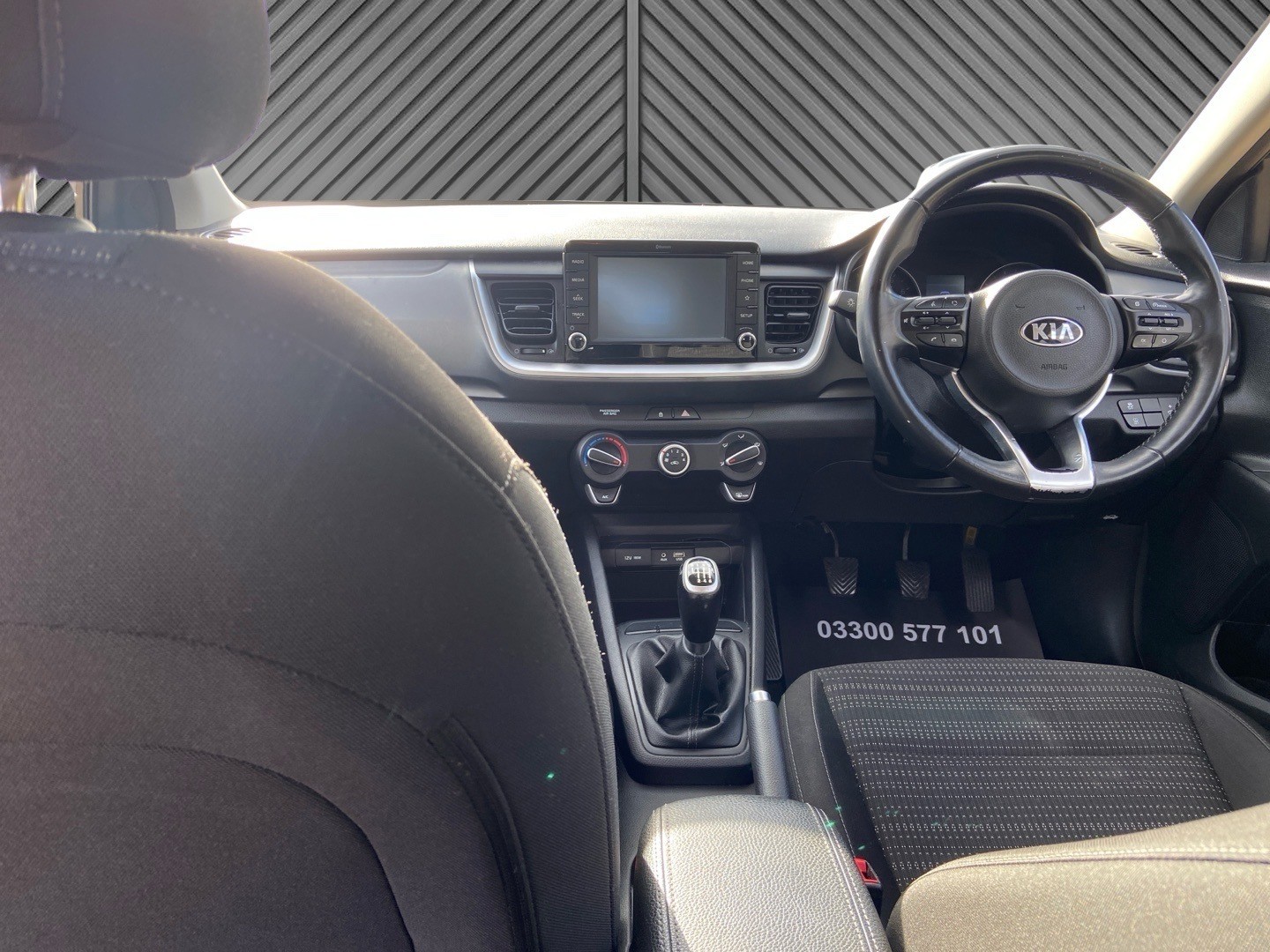 Used Kia Stonic 2018 for sale - 78098239: Photo 16