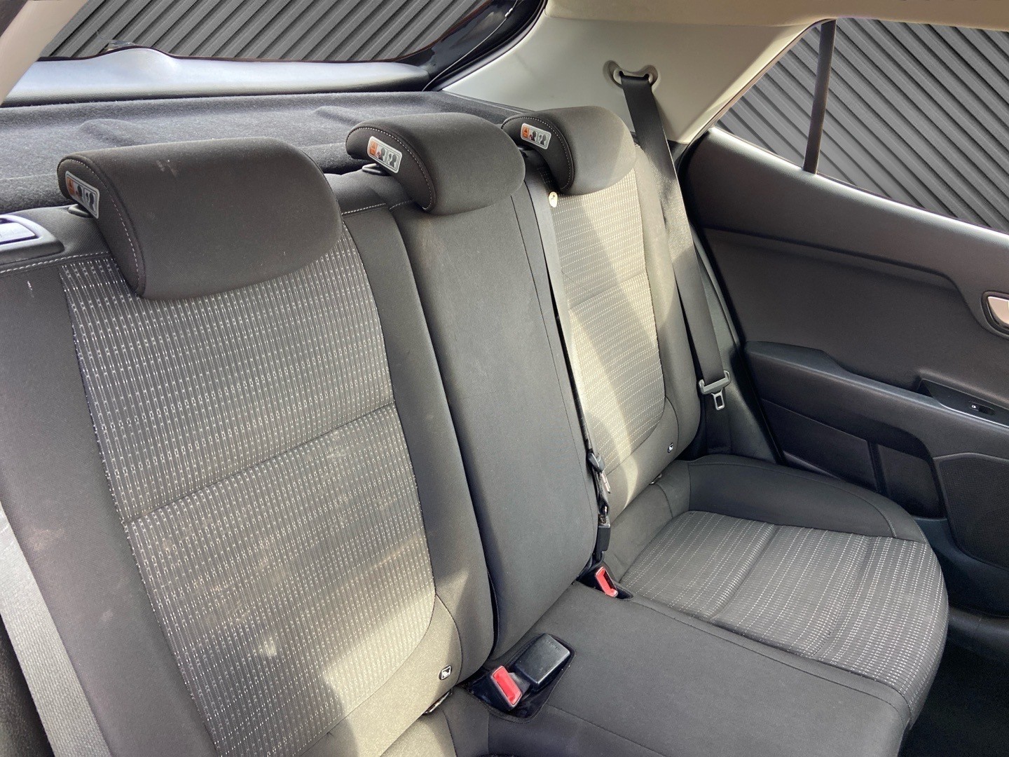 Used Kia Stonic 2018 for sale - 78098239: Photo 17