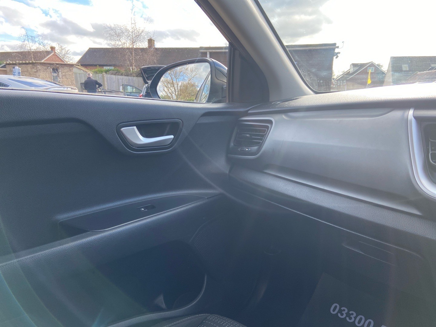 Used Kia Stonic 2018 for sale - 78098239: Photo 19