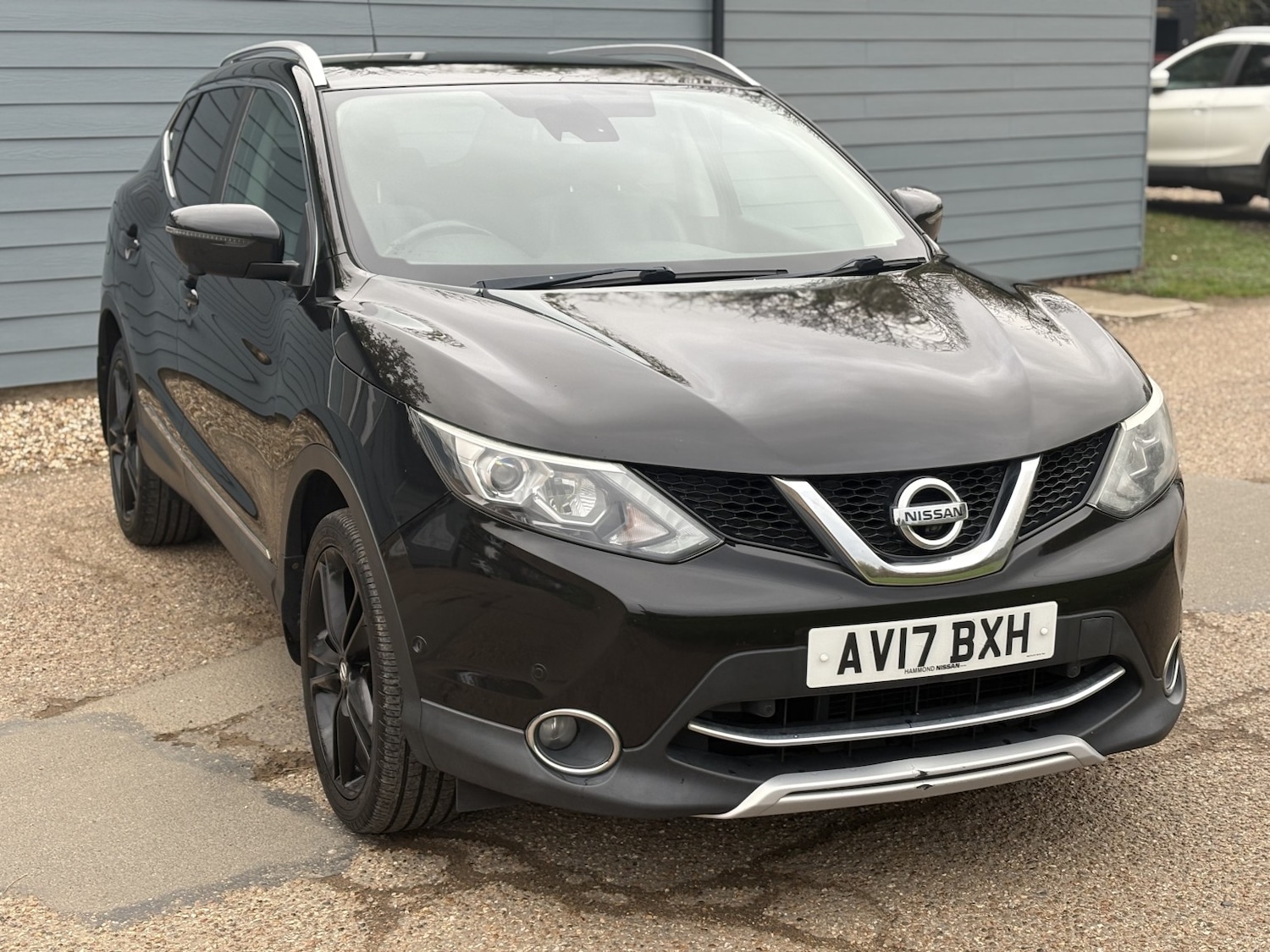 Used Nissan Qashqai 2017 for sale - 76863899: Photo 3