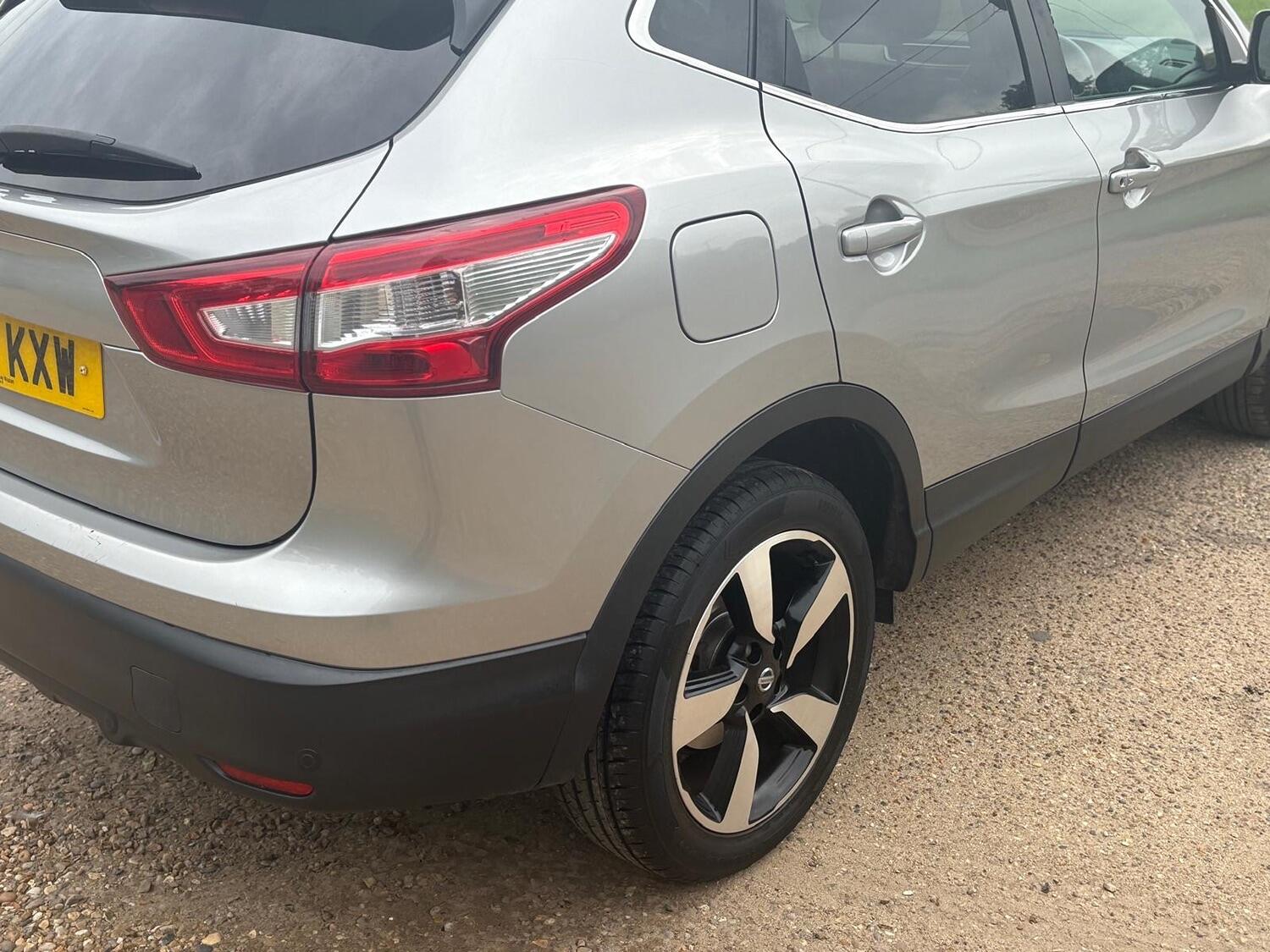 Used Nissan Qashqai 2017 for sale - 76041072: Photo 17
