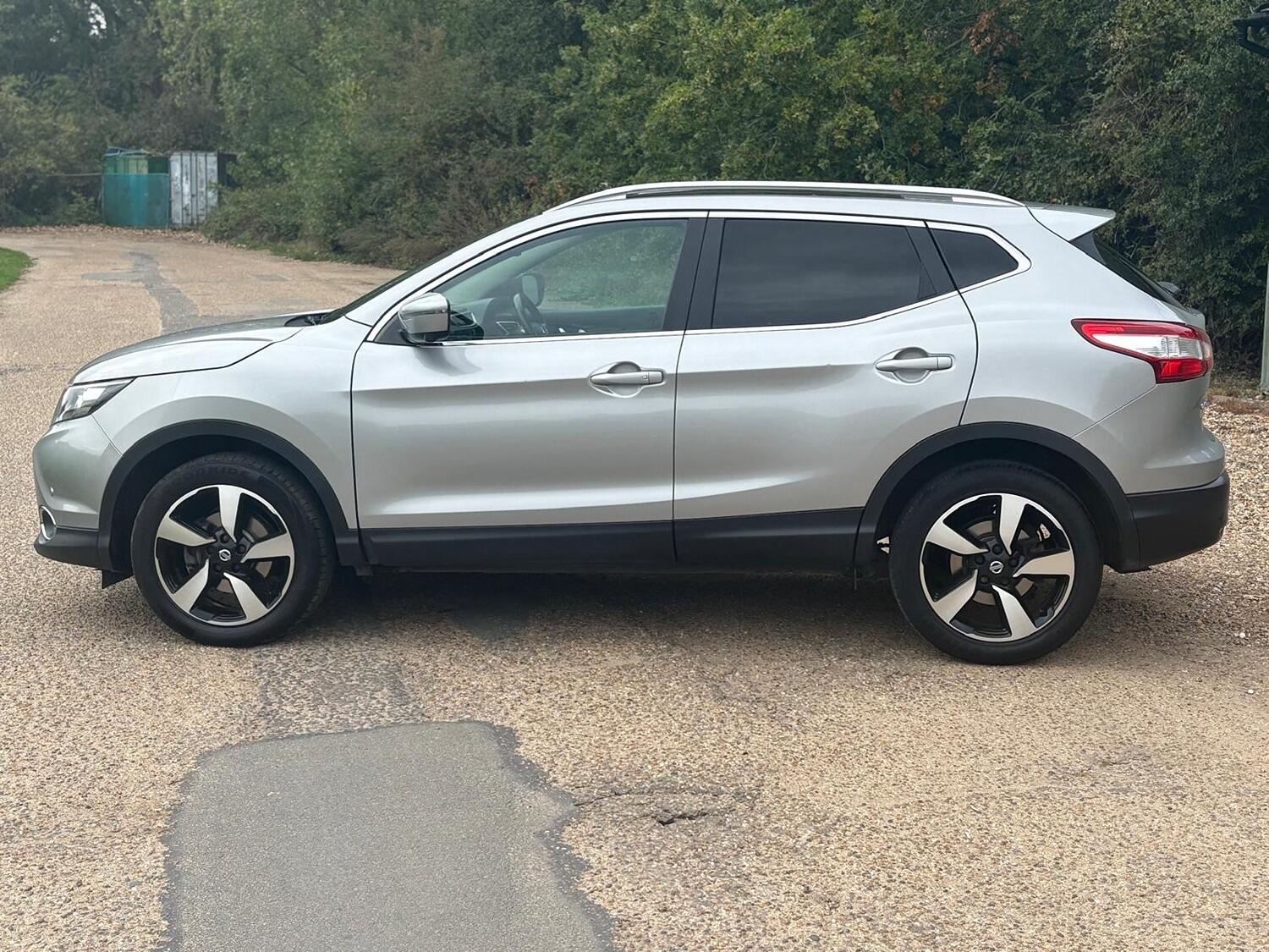 Used Nissan Qashqai 2017 for sale - 76041072: Photo 8