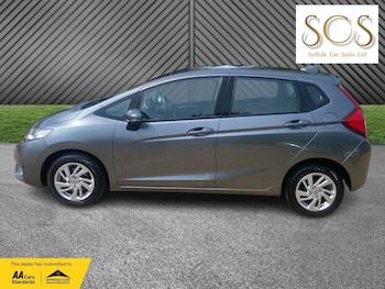 Used Honda Jazz 2017 for sale - 78534764: Photo