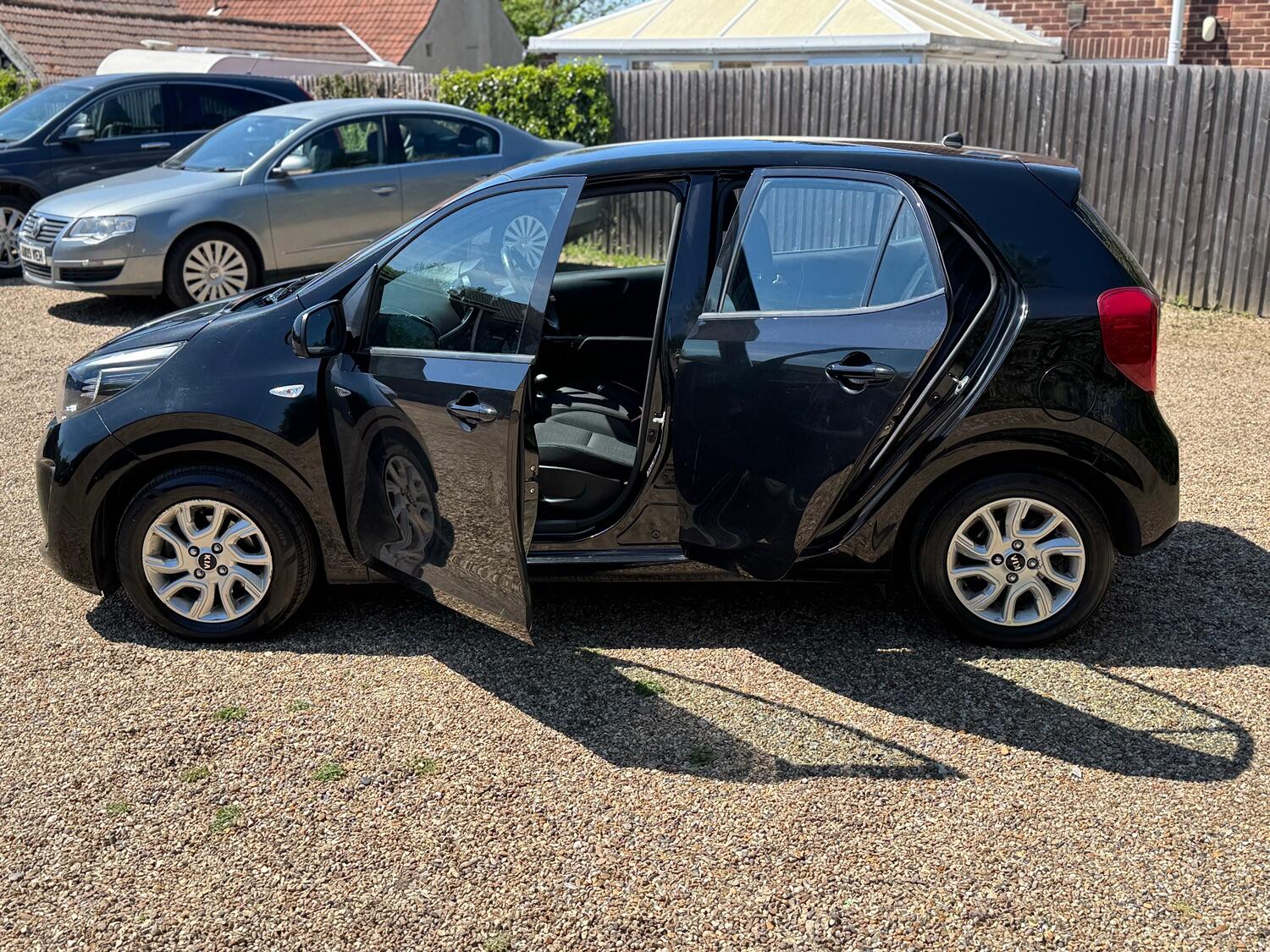 Used Kia Picanto 2017 for sale - 76793823: Photo 11