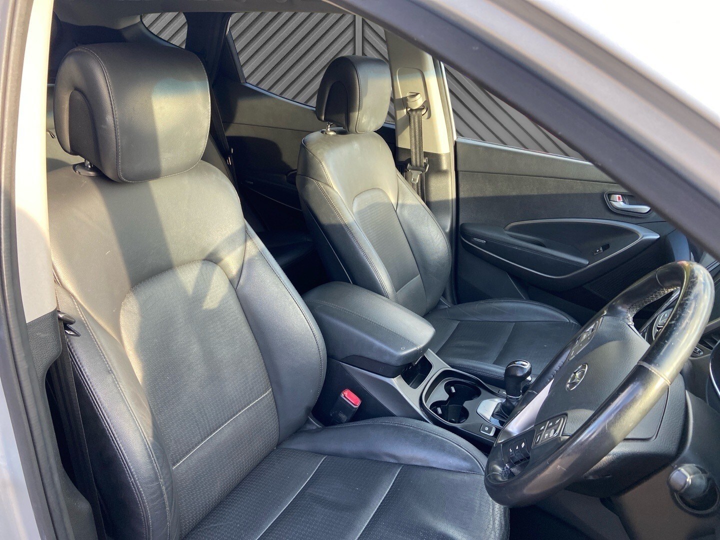 Used Hyundai Santa Fe 2014 for sale - 78031720: Photo 10