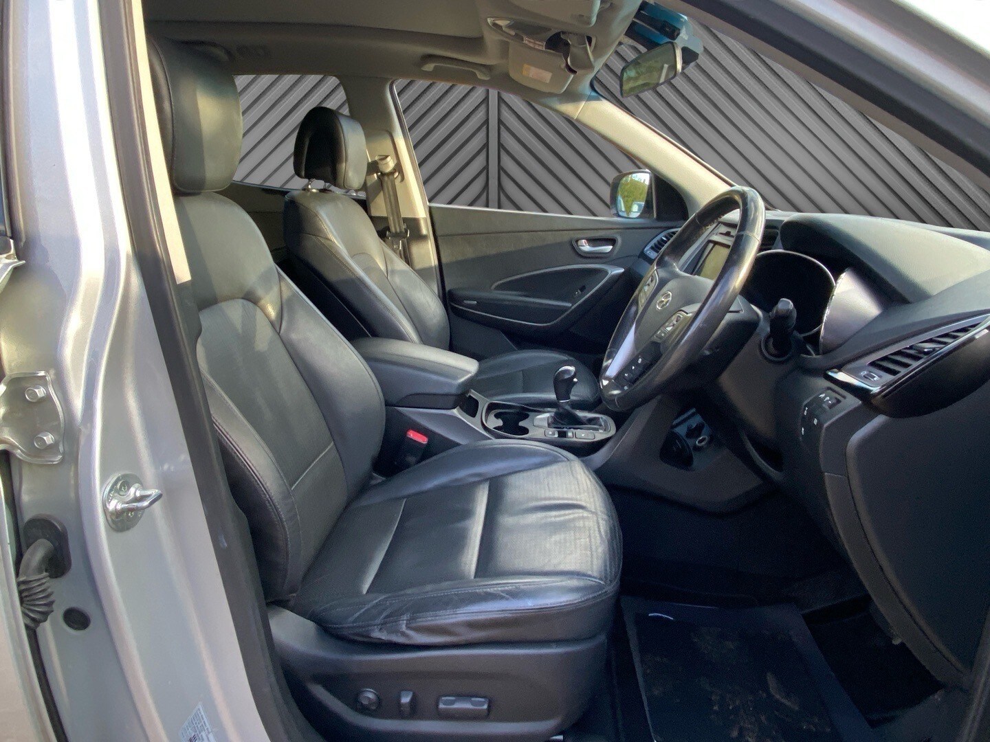 Used Hyundai Santa Fe 2014 for sale - 78031720: Photo 11