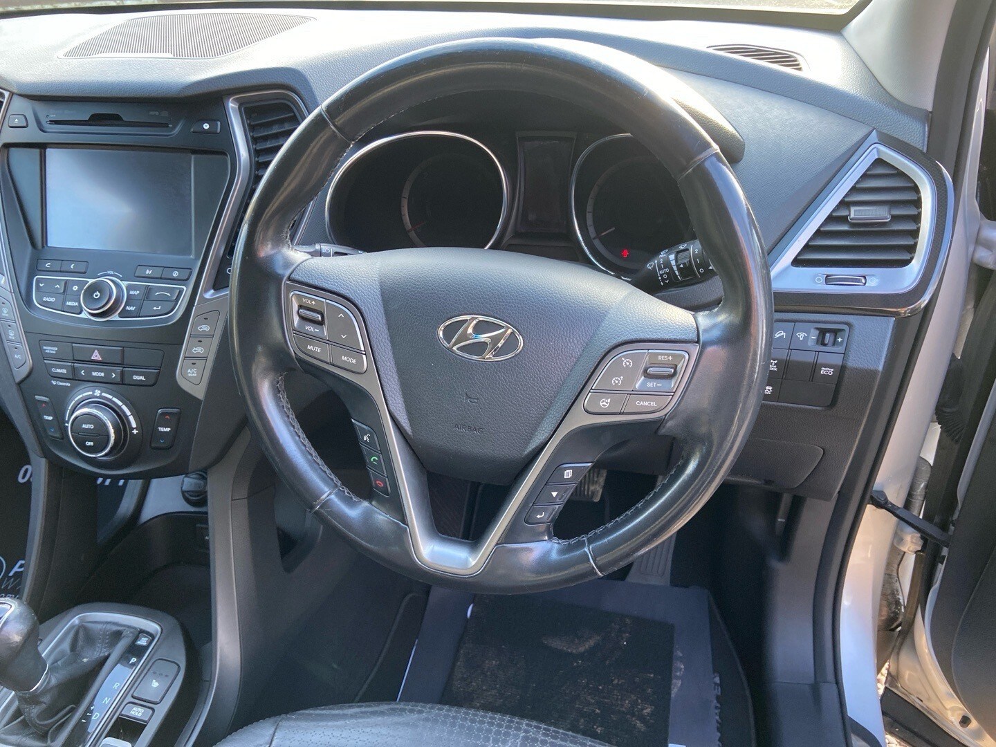 Used Hyundai Santa Fe 2014 for sale - 78031720: Photo 18