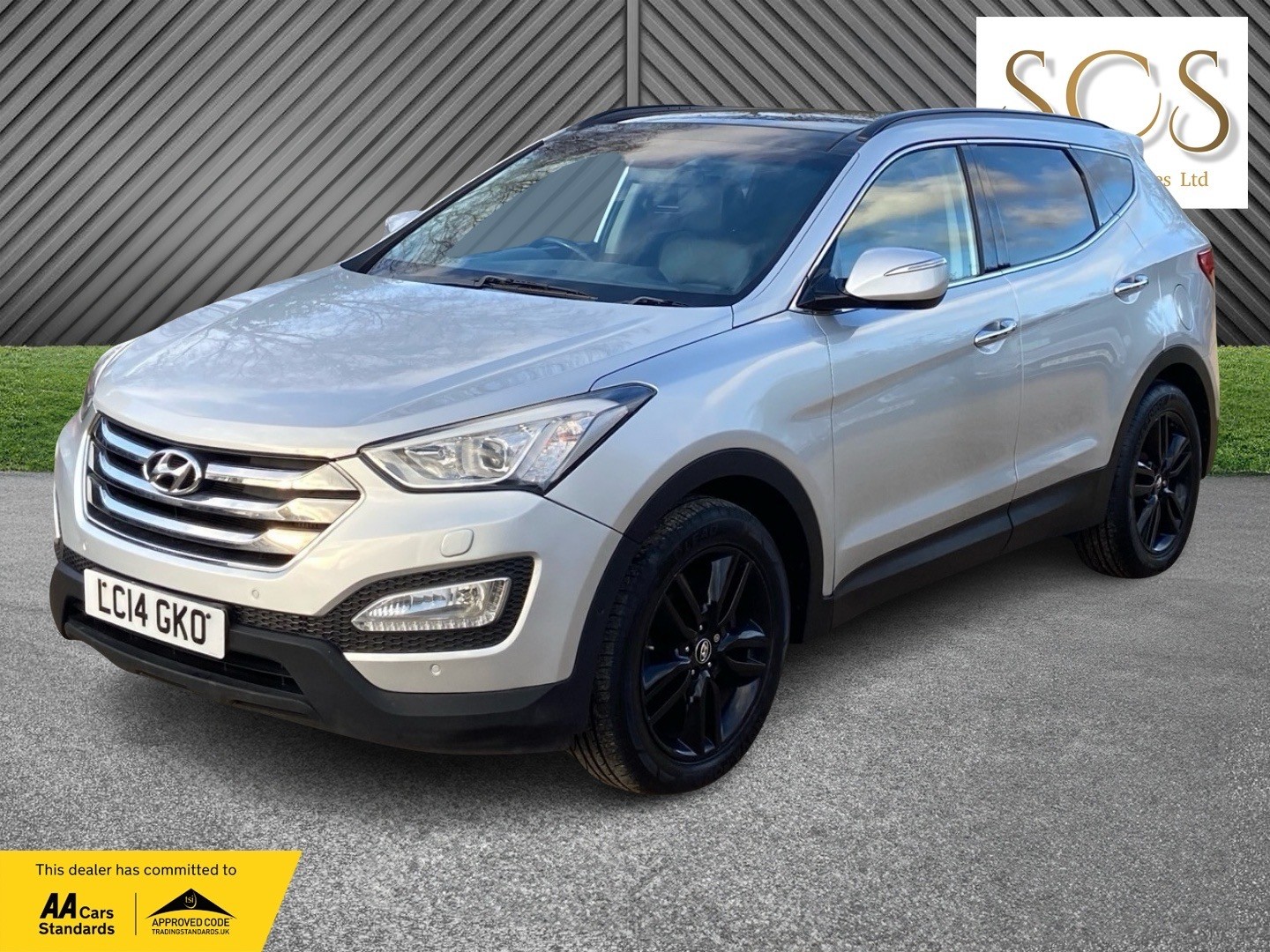 Used Hyundai Santa Fe 2014 for sale - 78031720: Photo 3