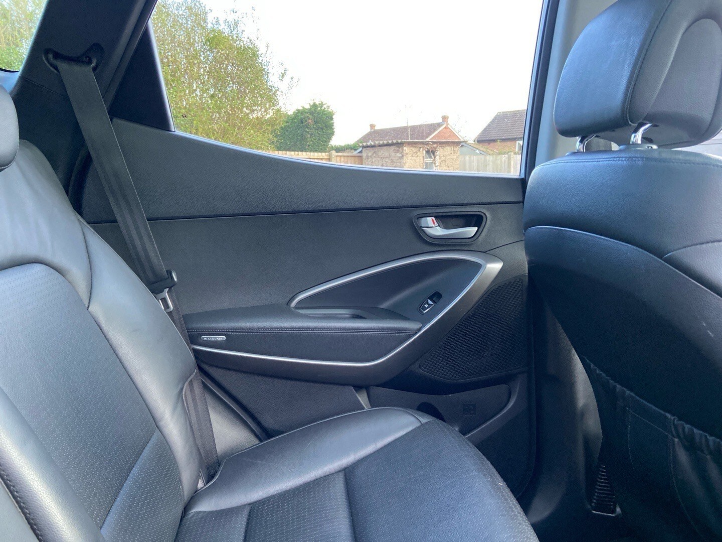 Used Hyundai Santa Fe 2014 for sale - 78031720: Photo 32