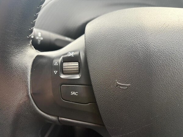 Used Peugeot 2008 2018 for sale - 76319445: Photo 37