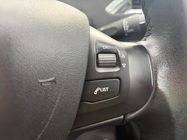Used Peugeot 2008 2018 for sale - 76319445: Photo 38