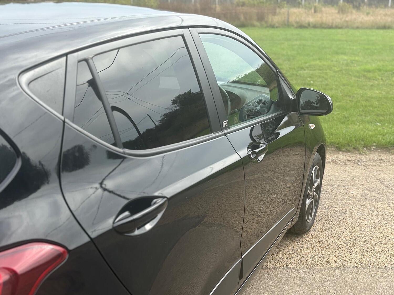 Used Hyundai i10 2018 for sale - 76198305: Photo 17