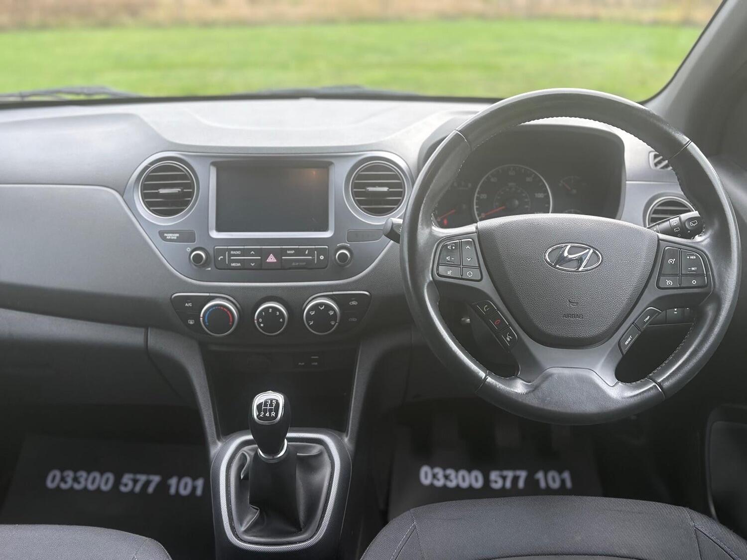 Used Hyundai i10 2018 for sale - 76198305: Photo 26