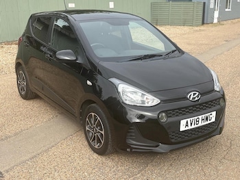 Used Hyundai i10 2018 for sale - 76198305: Photo 3