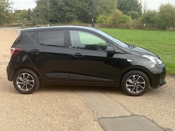 Used Hyundai i10 2018 for sale - 76198305: Photo 4
