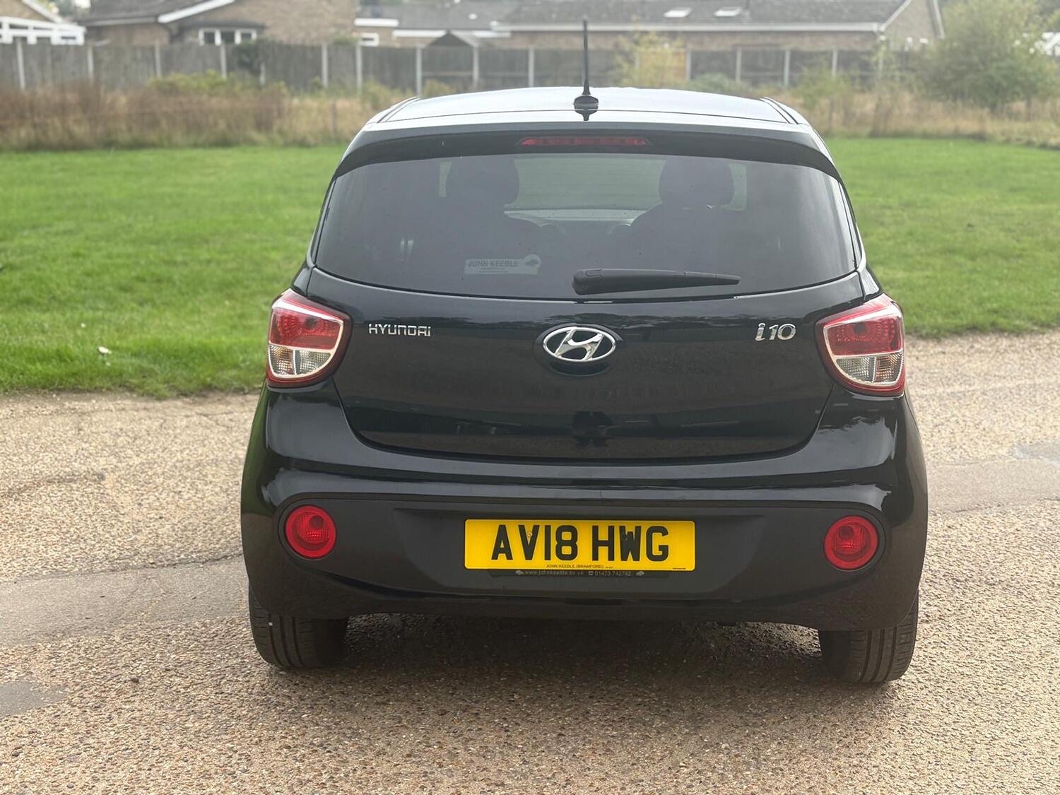 Used Hyundai i10 2018 for sale - 76198305: Photo 6