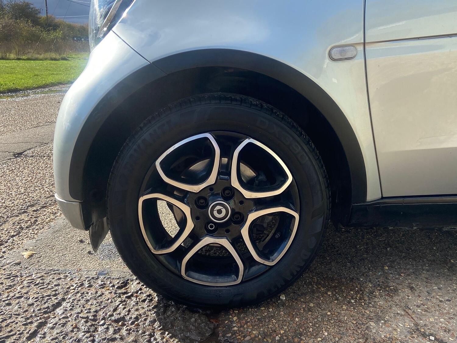 Used smart fortwo 2017 for sale - 76863845: Photo 11