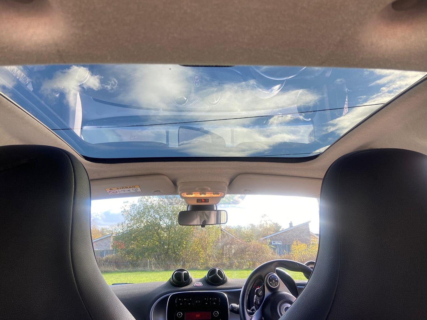 Used smart fortwo 2017 for sale - 76863845: Photo 19