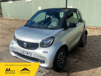 Used smart fortwo 2017 for sale - 76863845: Photo