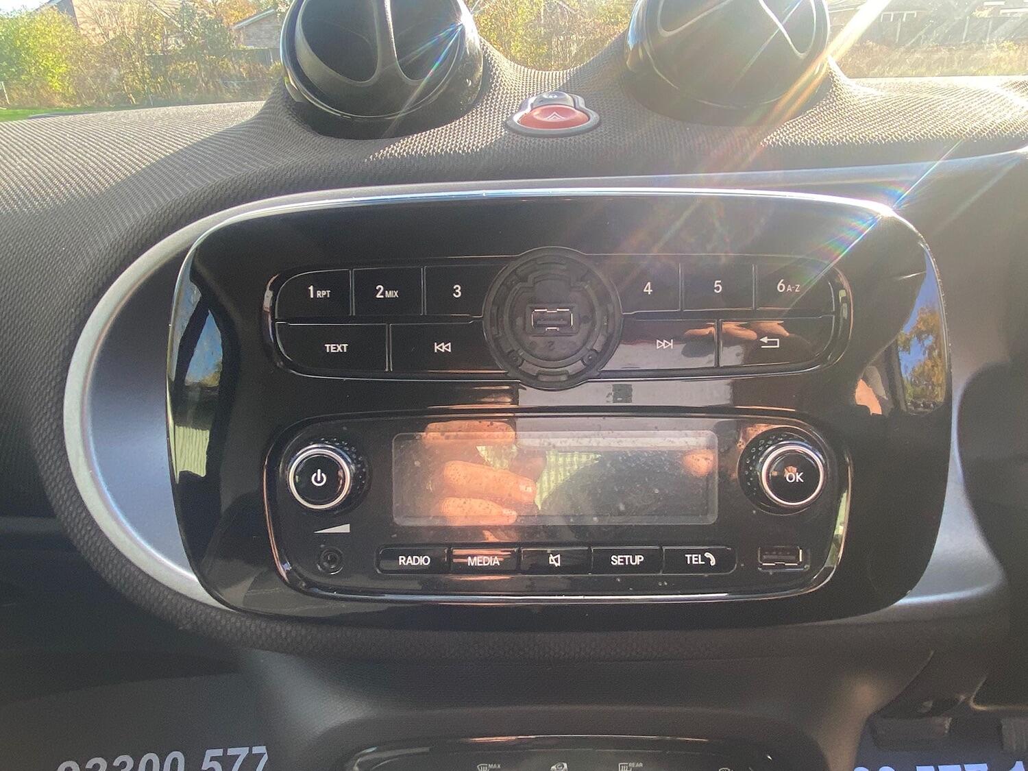 Used smart fortwo 2017 for sale - 76863845: Photo 25