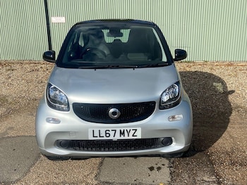 Used smart fortwo 2017 for sale - 76863845: Photo