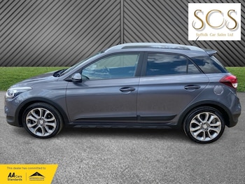 Used Hyundai i20 2017 for sale - 79320408: Photo