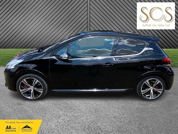 Used Peugeot 208 2017 for sale - 79471120: Photo