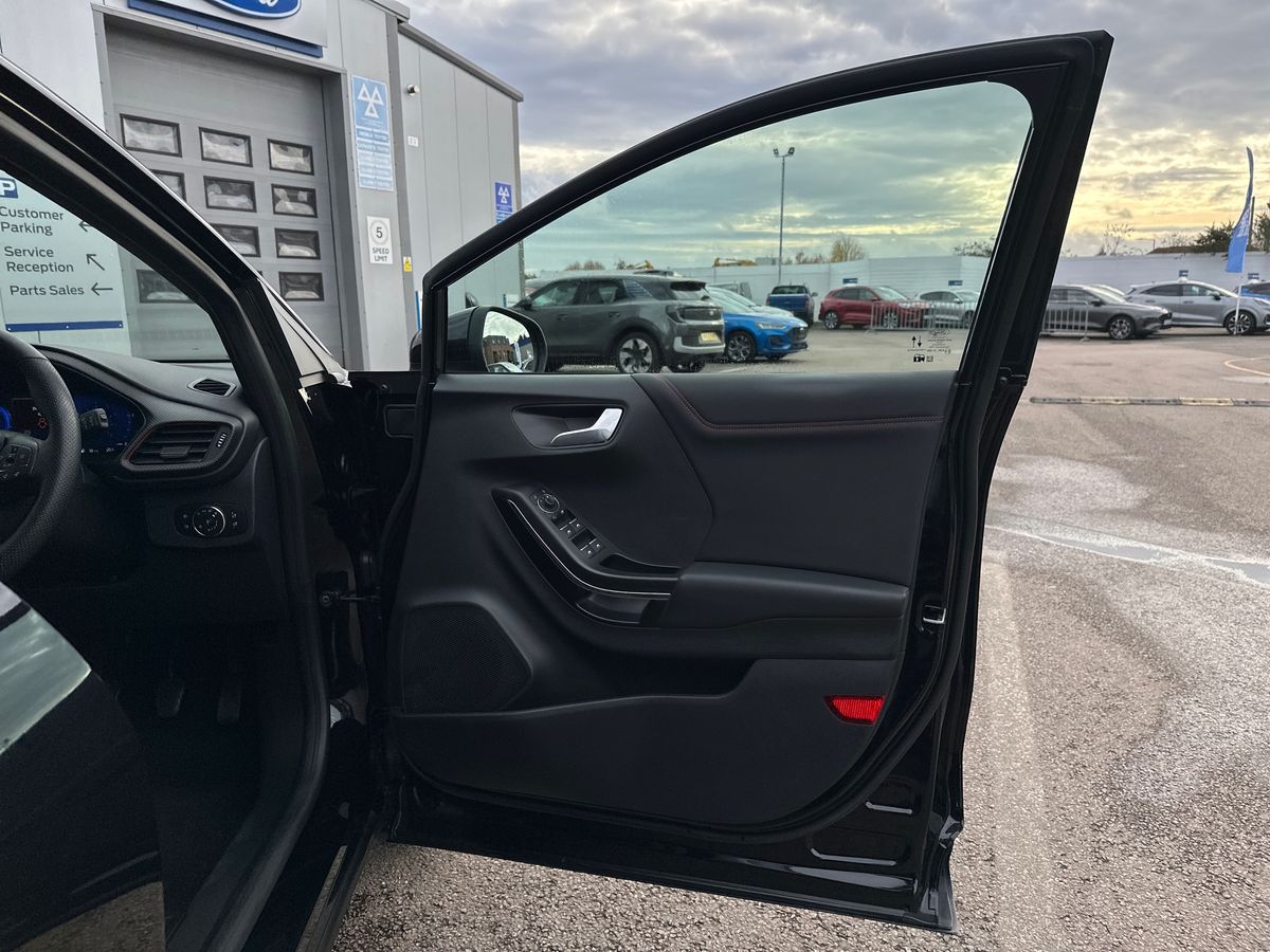 Used Ford Puma 2024 for sale - 76466182: Photo 35