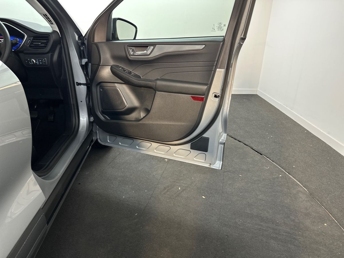 Used Ford Kuga 2022 for sale - 77319100: Photo 35