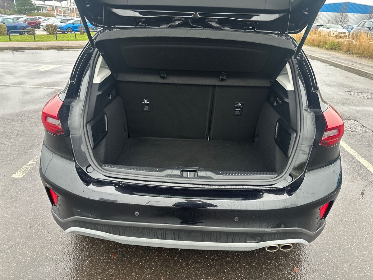 Used Ford Focus 2023 for sale - 77042823: Photo 34